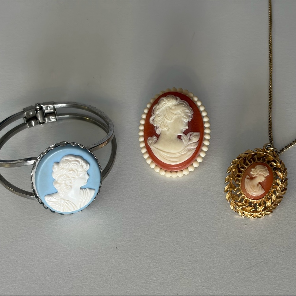 Vintage Cameo Jewellery lot